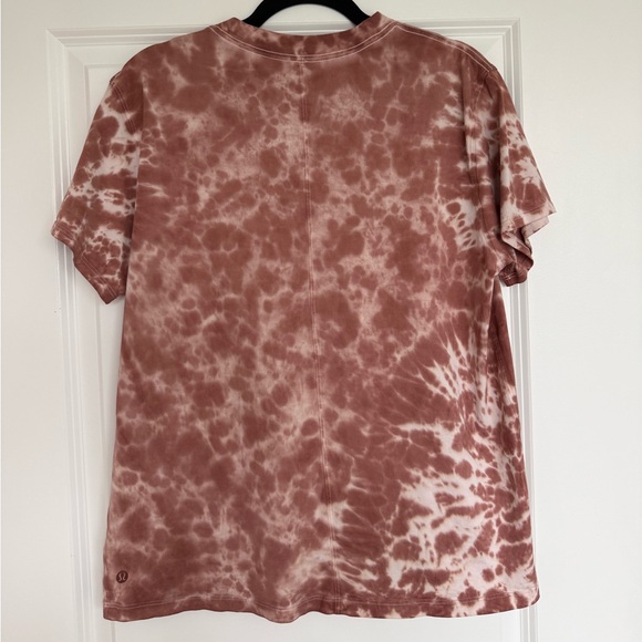 Lululemon All Yours Tee in Marmoleado Tie Dye Ancient Copper size 8 - Picture 6 of 7